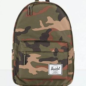 Herschel woodland camo backpack 24L
